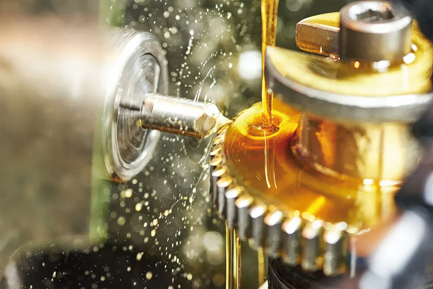 Le NEO B1 peut traiter les huiles entières (hydrocarbures, huiles minérales, synthétiques ou des esters végétaux), les graisses et autres polluants organique, ainsi que les polymères (dans la fabrication additive pour le déliantage et l’élimination des polymères), etc. Source : Inventec Performance Chimicals