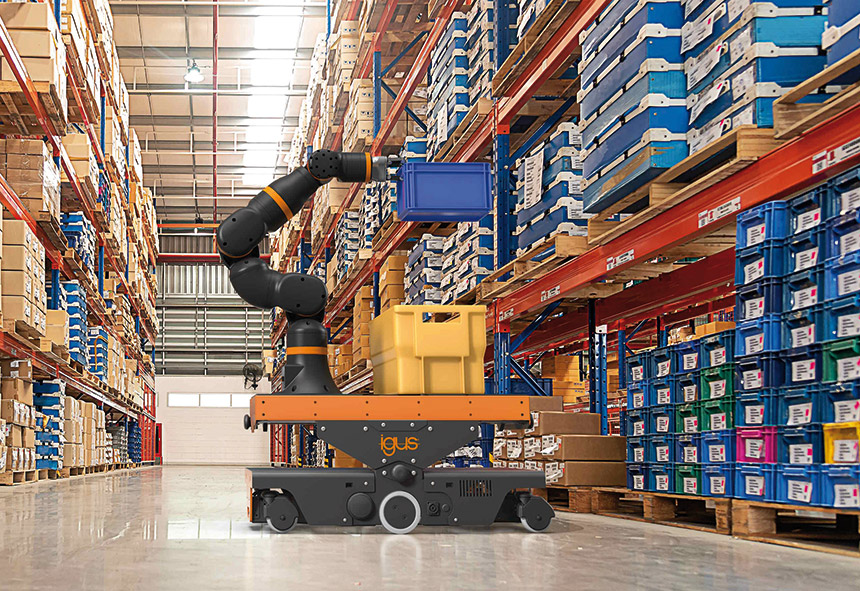Cet AGV se déplace de manière autonome dans l’usine et peut être combiné à un cobot ReBeL en polymère hautes performances. Source : Igus