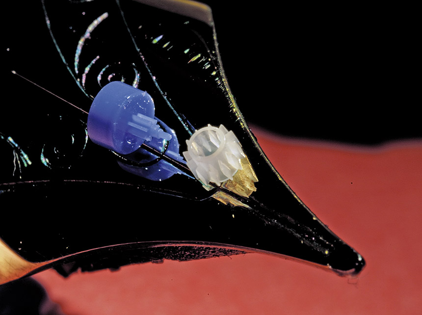 BECO Precision réalise par injection des pièces dans une multitude de matériaux différents qui vont du thermoplastique, au thermodurcissable, à la céramique ou au métal et pour des domaines comme l’automobile, l’horlogerie, le médical, l’électromécanique ou la cosmétique. Source : BECO Precision