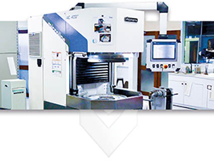 Vulkam a mis au point, en collaboration avec Lasea, la machine laser Femto LS4-P qui repousse les limites de la micromécanique horlogère. Source : Vulkam