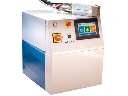 Les technologies utilisées par AcXys Technologies permettent une mise en place rapide de procédés de traitement de surface économiques et respectueux de l'environnement. Ici, un équipement de déposition plasma ULD. Source : AcXys Technologies