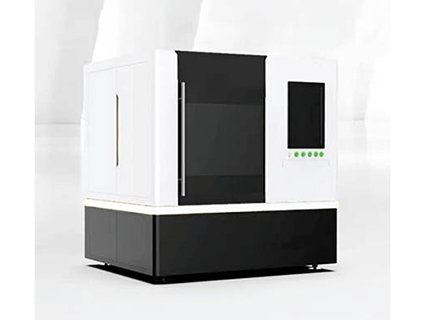 Le système de découpe laser S40 F6060 est doté d’une source laser fibre 3 000 W qui peut découper l'inox jusqu'à 10 mm, l'acier jusqu'à 16 mm, l'aluminium et le laiton jusqu'à 8 mm. Source : Start 40 Machines Outils