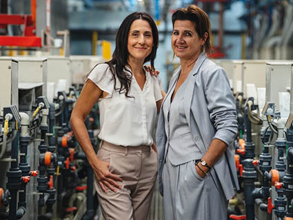 Spécialisée dans les opérations d’étamage, cuivrage, nickelage, zingage, TDS est dirigée par les arrière-petites-filles du fondateur. Source : TDS