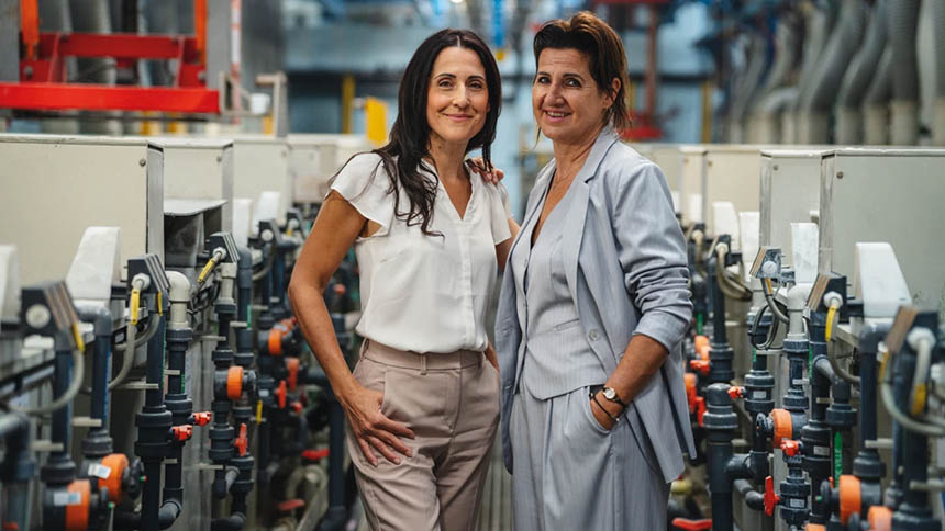 Spécialisée dans les opérations d’étamage, cuivrage, nickelage, zingage, TDS est dirigée par les arrière-petites-filles du fondateur. Source : TDS