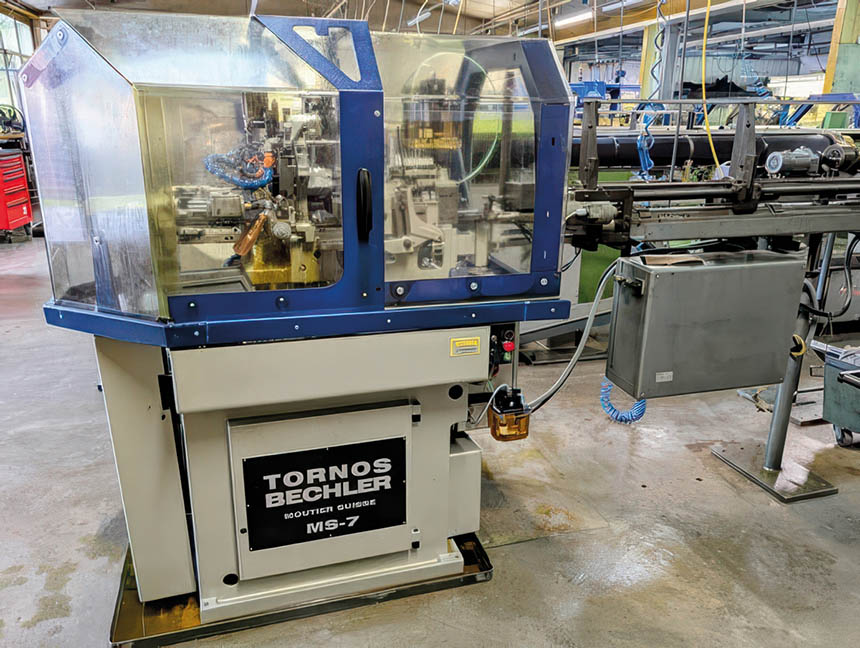 Comme cette nouvelle machine mono à cames MS7 TORNOS a remplacé l’une des plus anciennes machines de son atelier pour assurer la qualité demandée par les clients. Source : Delem