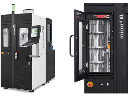 Le centre d’usinage Micro5 XL dispose de trois nouvelles variantes d'automatisation, comme le système Variocell PALLET pour la manutention des palettes à point zéro. Source : Chiron